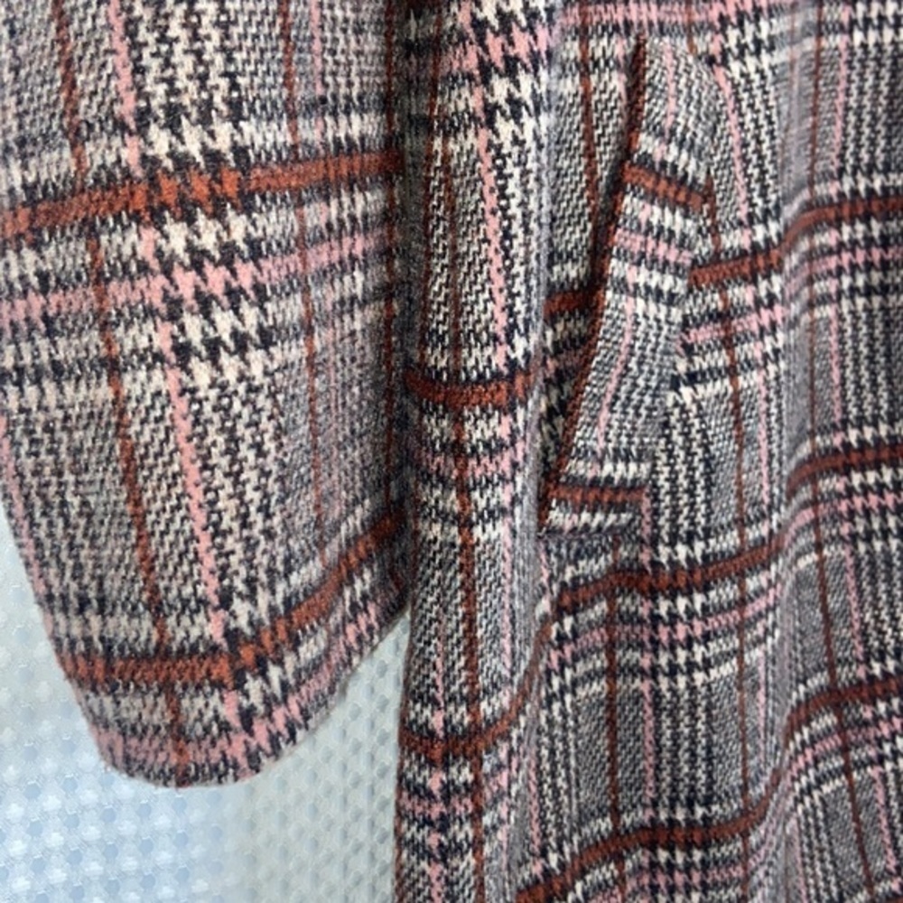 REITMANS plaid midi Blazer/coat size medium - Picture 7 of 14